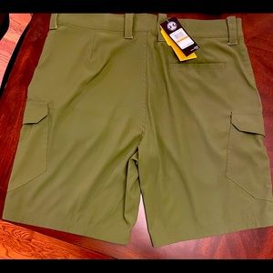 Under Armor Green Shorts NWOT sz36